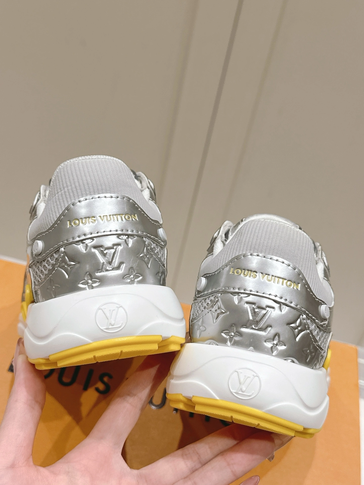 OOBB-- 8V 1AHOVQ Thick soles：3.5CM item:E-X062F0603